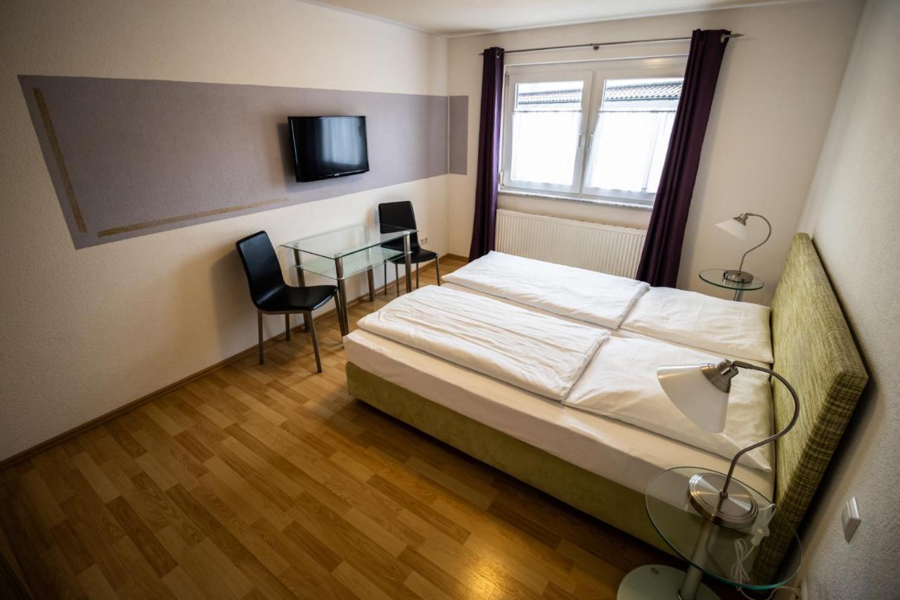 Hotel Gasthof Roessle Weingarten  Dış mekan fotoğraf