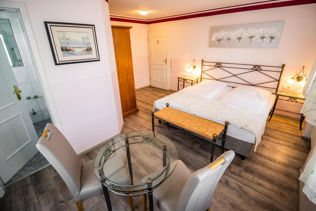 Hotel Gasthof Roessle Weingarten  Dış mekan fotoğraf
