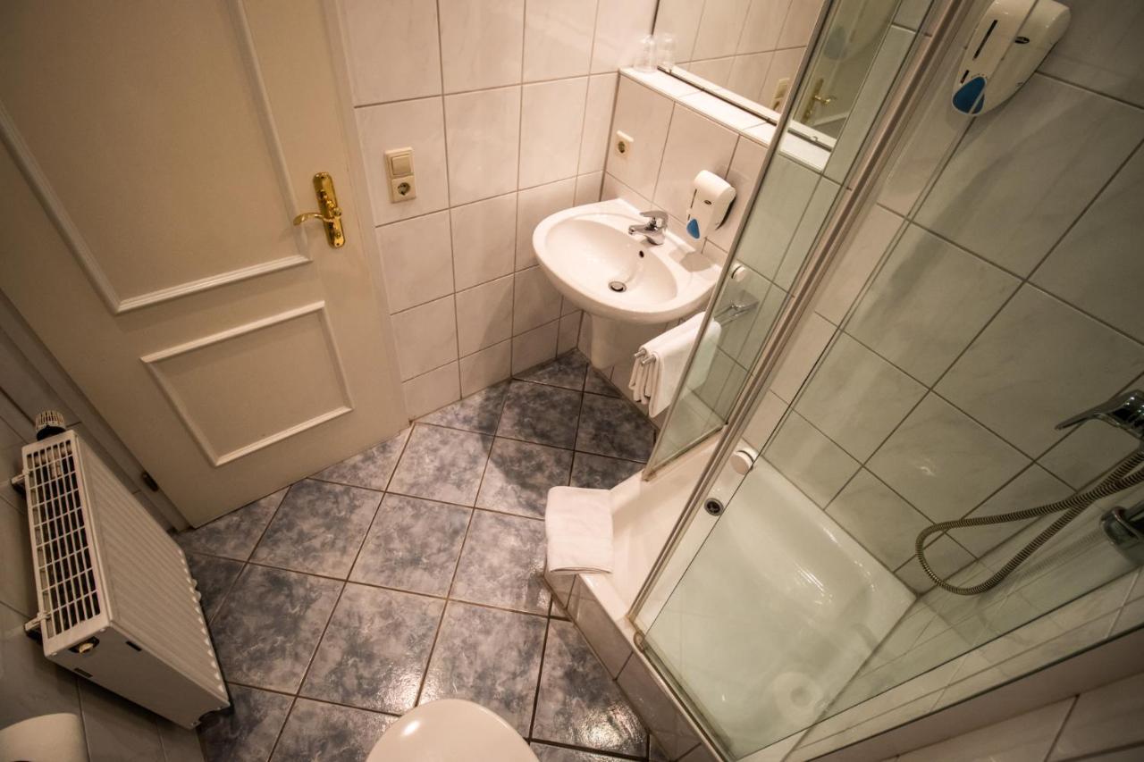 Hotel Gasthof Roessle Weingarten  Dış mekan fotoğraf
